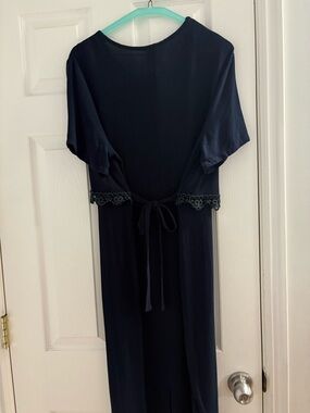 Vintage 90’s KDK Navy Short Sleeve Midi Dress with Lace Trim